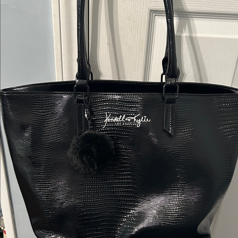 Kendall & Kylie Glossy Black Tote - Picture 1 of 6